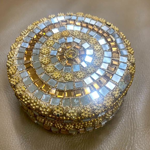 SET OF 2 mirror work golden boxes- Perfect for gifting or own use. Brand new. - Picture 3 of 8